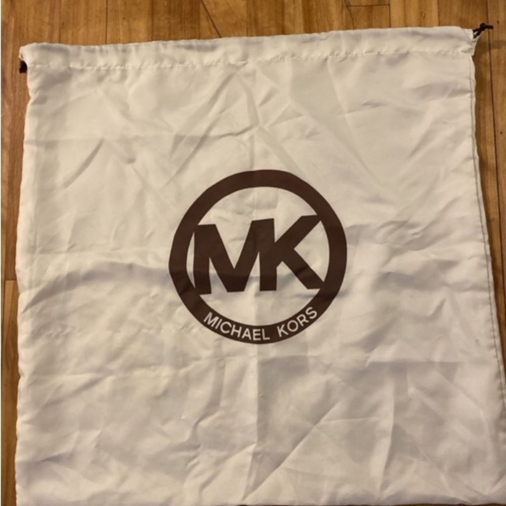 Michael Kors White Drawstring Bag dust bag garment bag laundry bag
